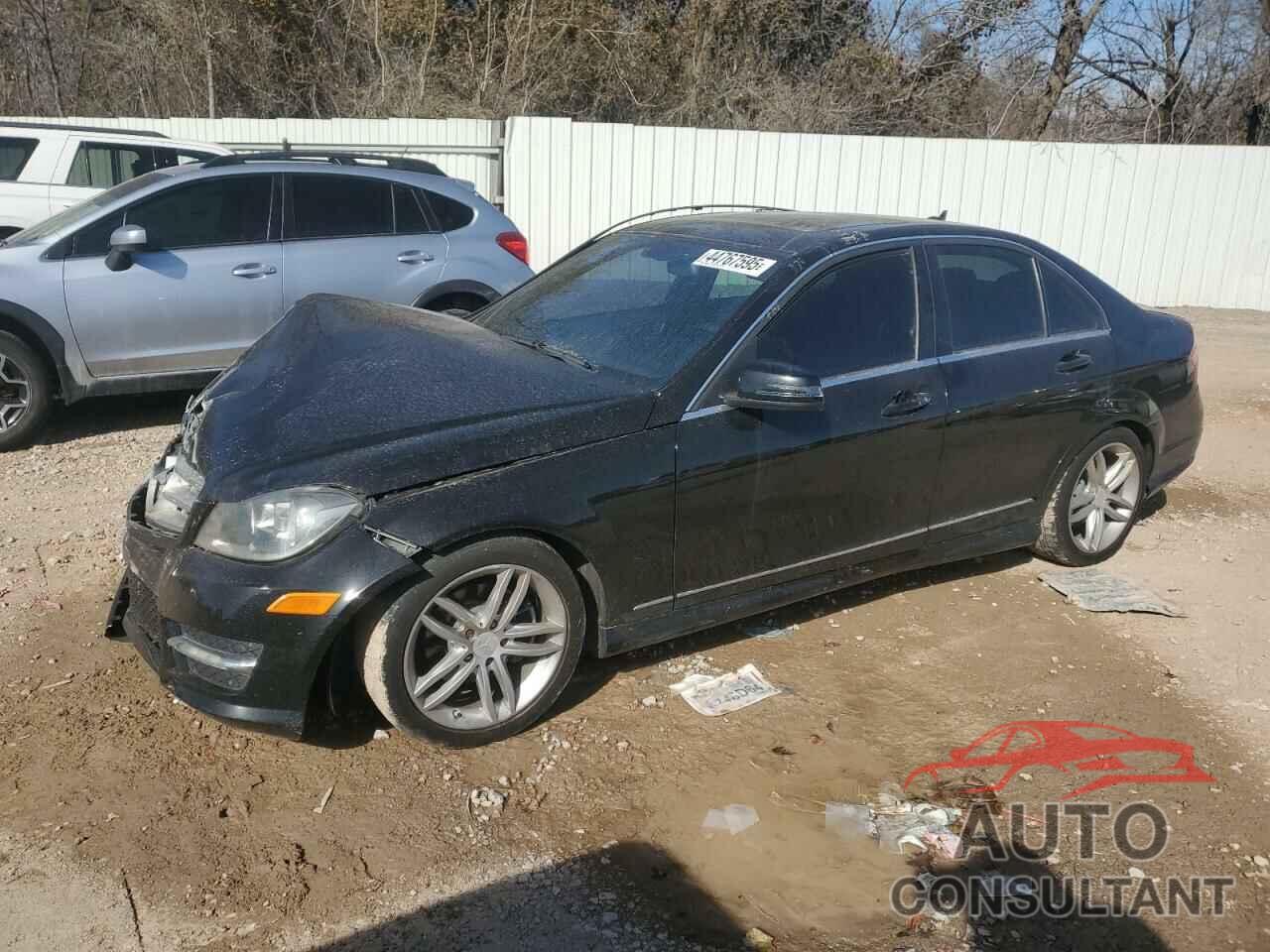 MERCEDES-BENZ C-CLASS 2012 - WDDGF8BB7CR196423
