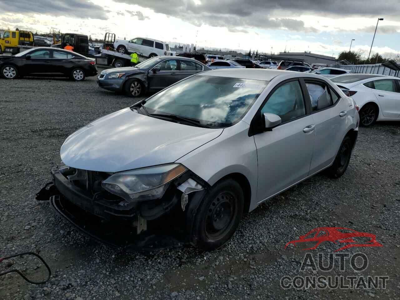 TOYOTA COROLLA 2015 - 5YFBURHE7FP328354