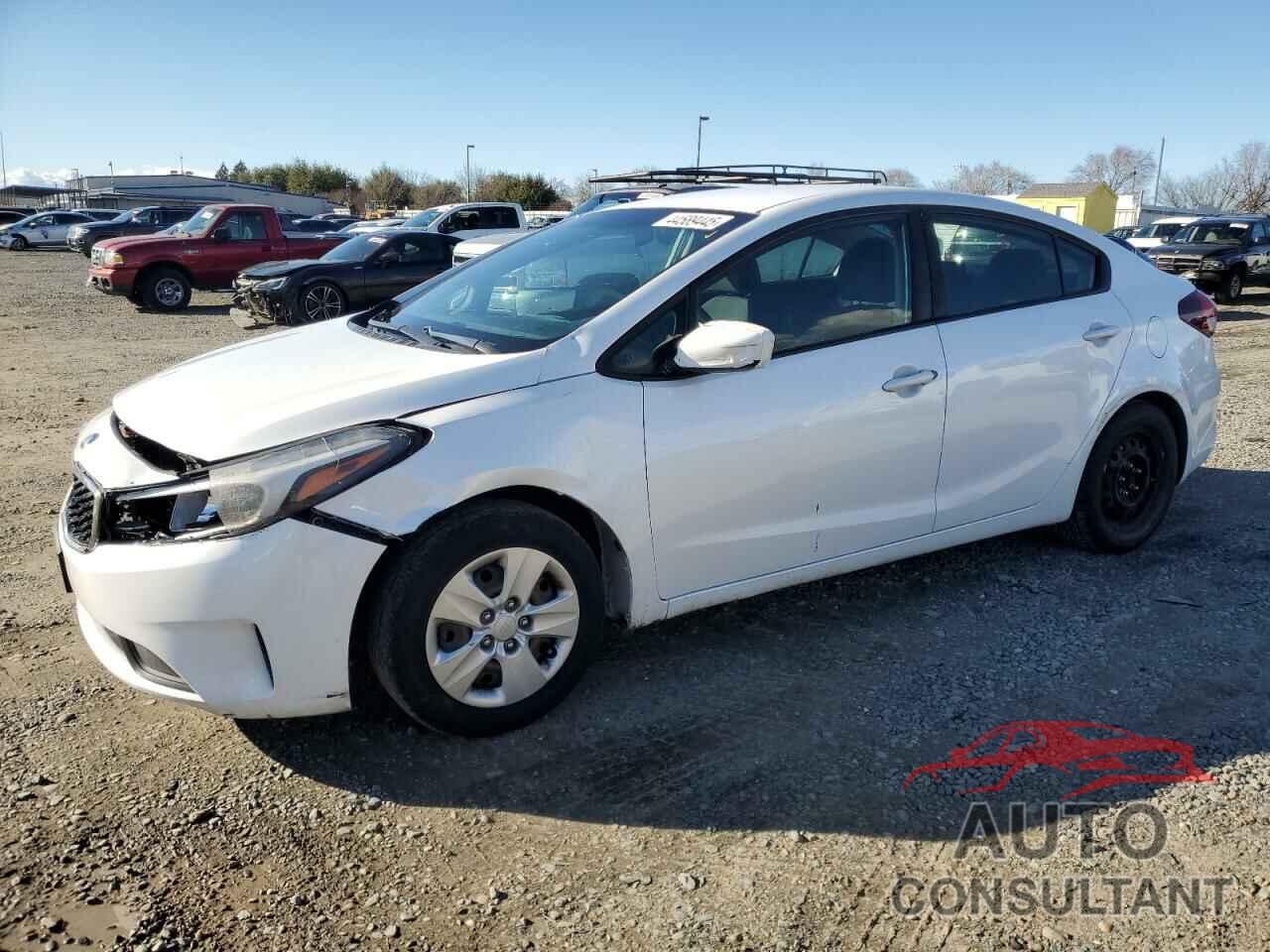 KIA FORTE 2018 - 3KPFL4A74JE195422