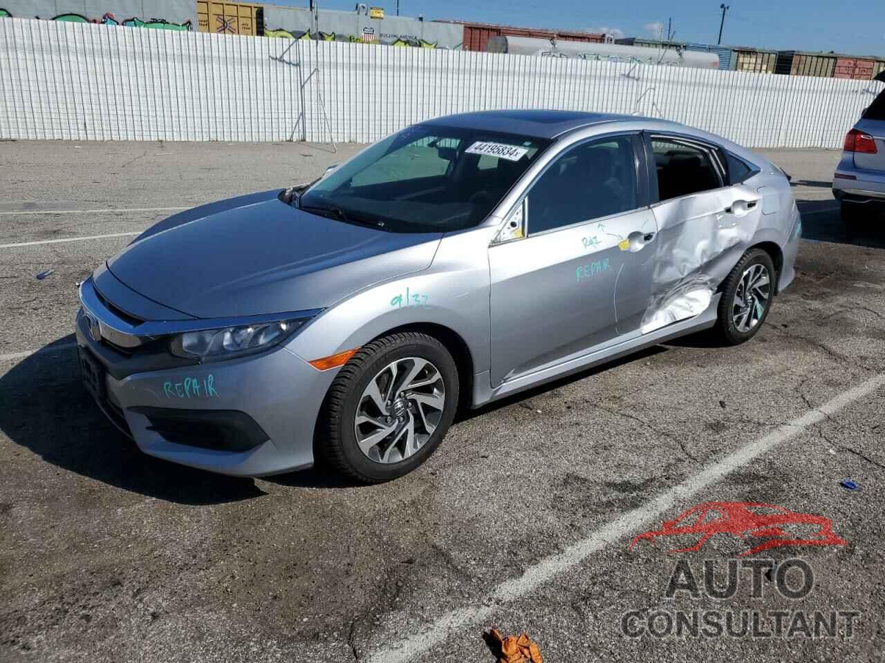 HONDA CIVIC 2017 - 2HGFC2F77HH538513