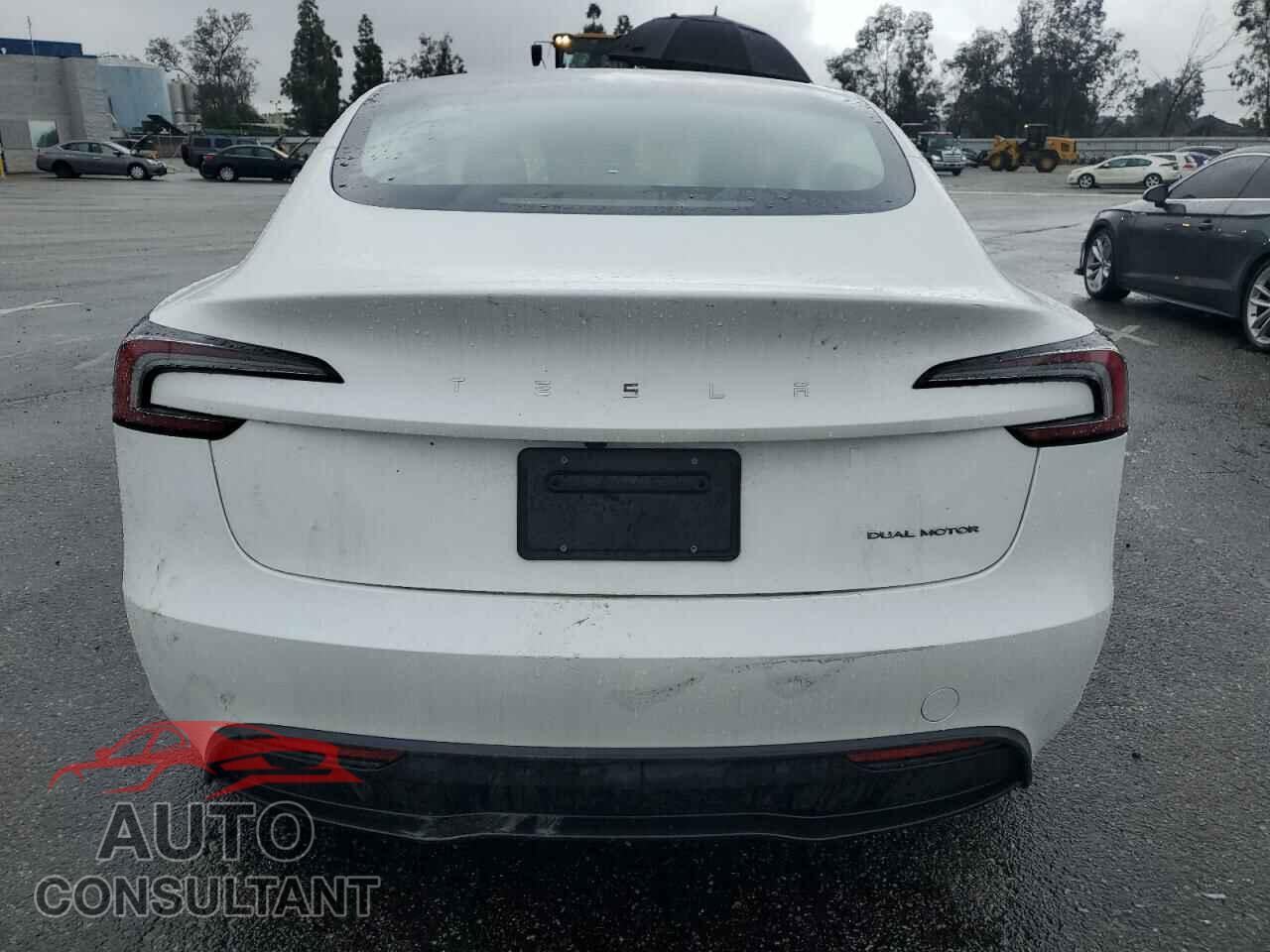 TESLA MODEL 3 2024 - 5YJ3E1EB2RF819623