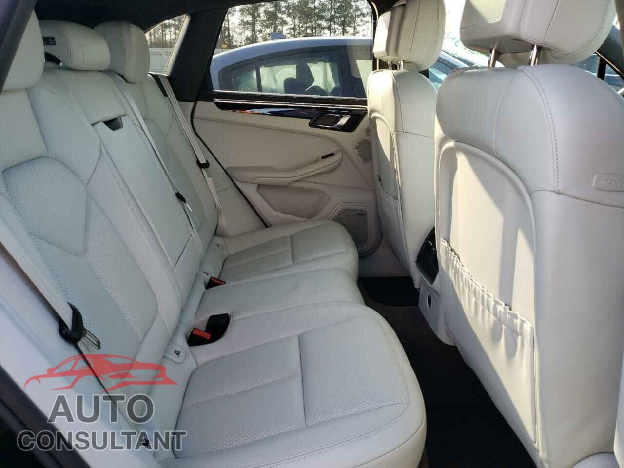 PORSCHE MACAN 2017 - WP1AF2A51HLB60504