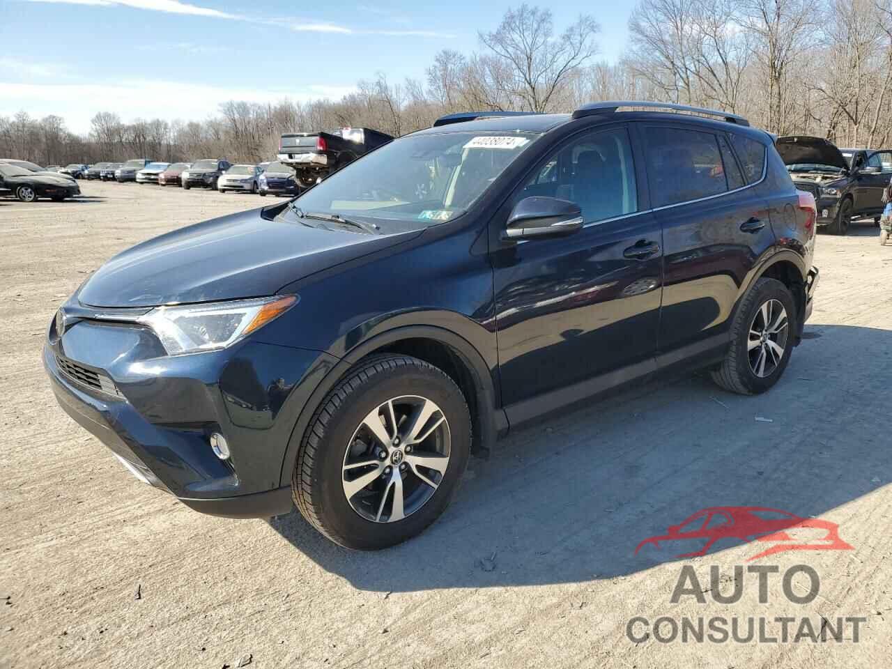 TOYOTA RAV4 2017 - JTMRFREV1HD198932