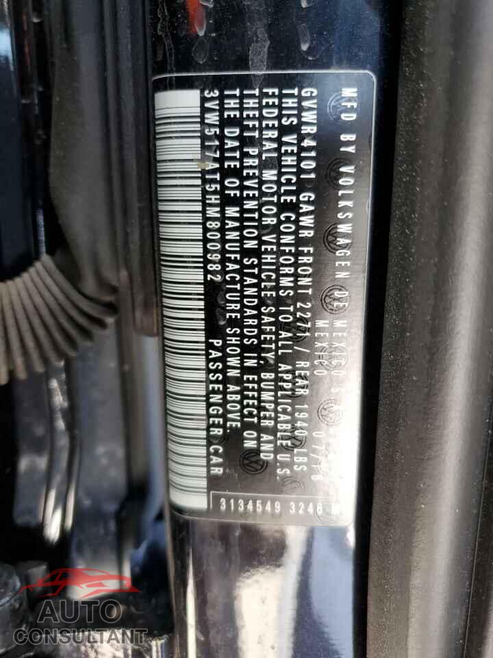 VOLKSWAGEN BEETLE 2017 - 3VW517AT5HM800982