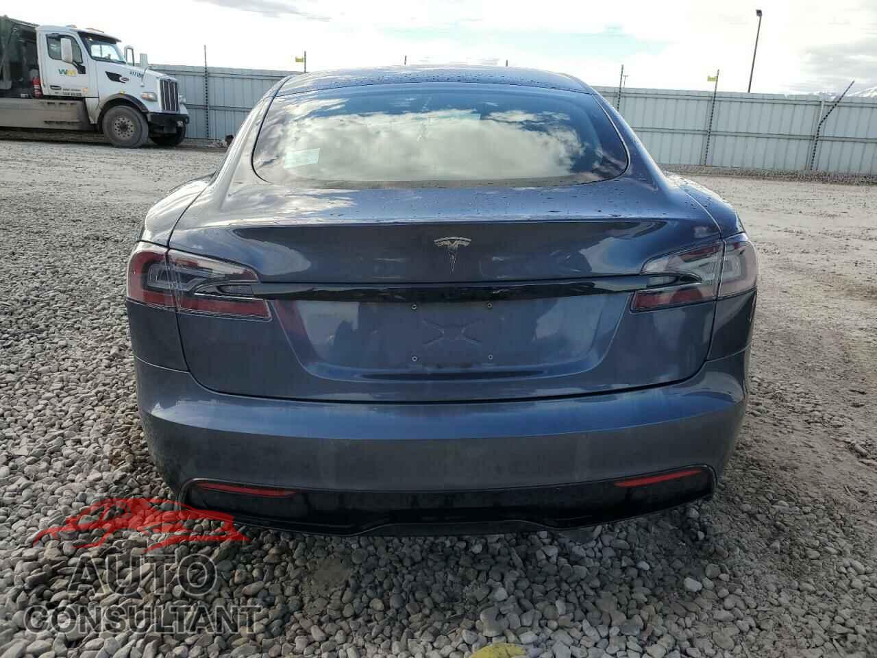 TESLA MODEL S 2021 - 5YJSA1E5XMF433428