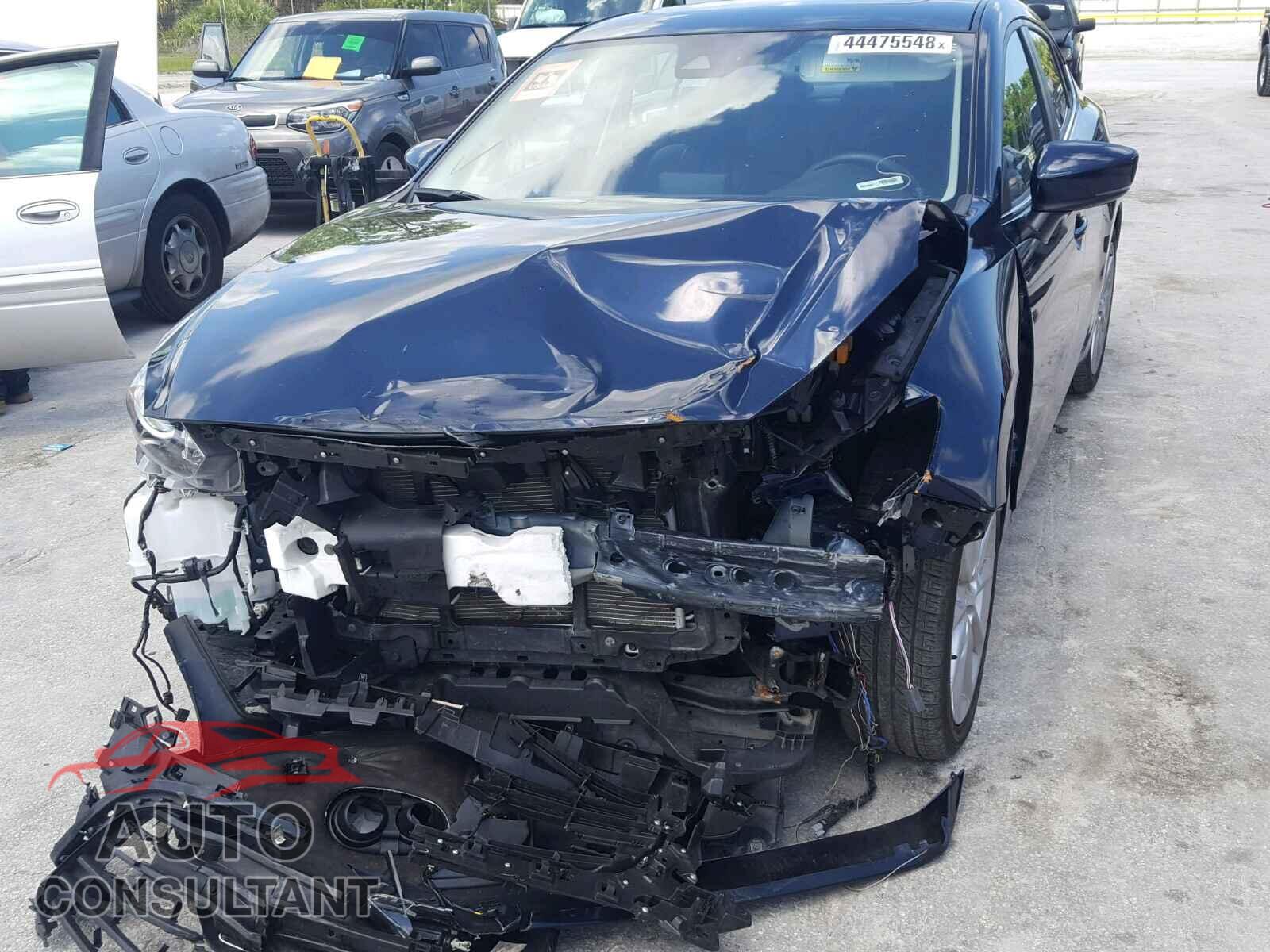 MAZDA 3 2017 - JM1BN1V75H1122333