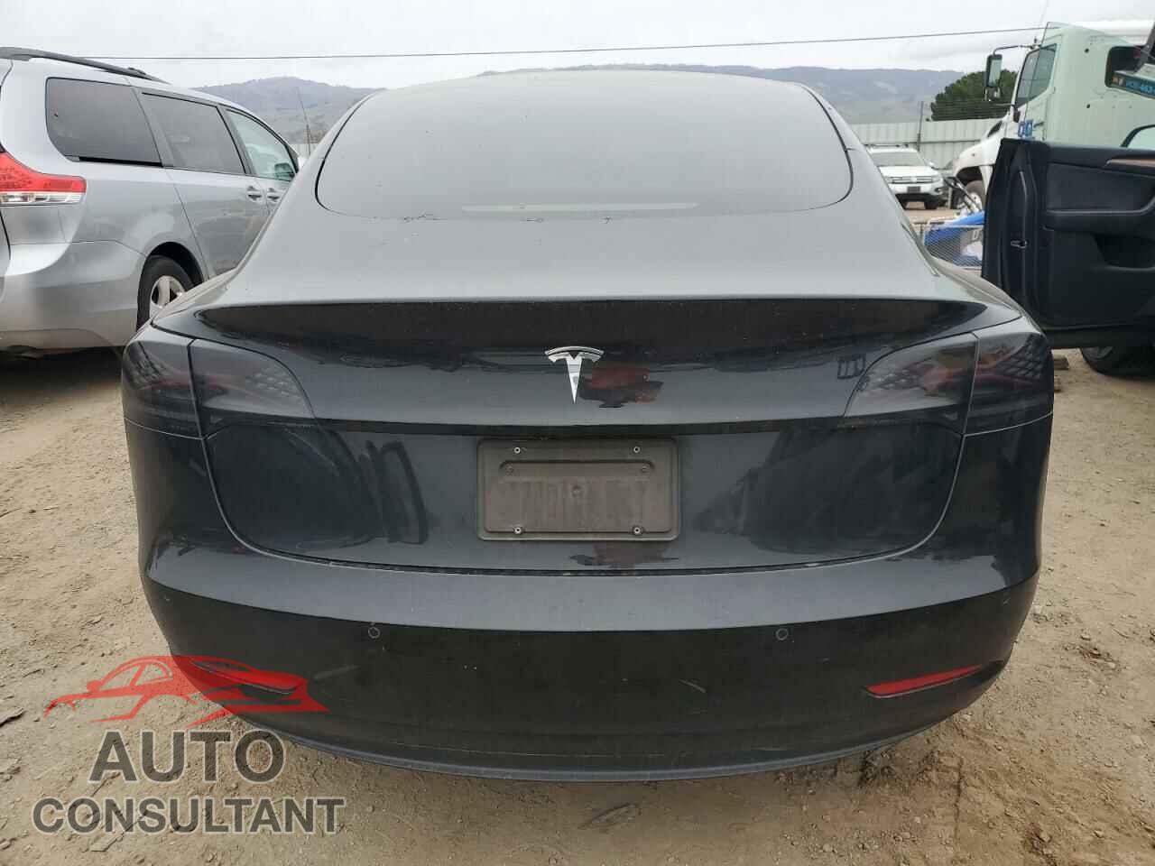 TESLA MODEL 3 2021 - 5YJ3E1EA6MF877752
