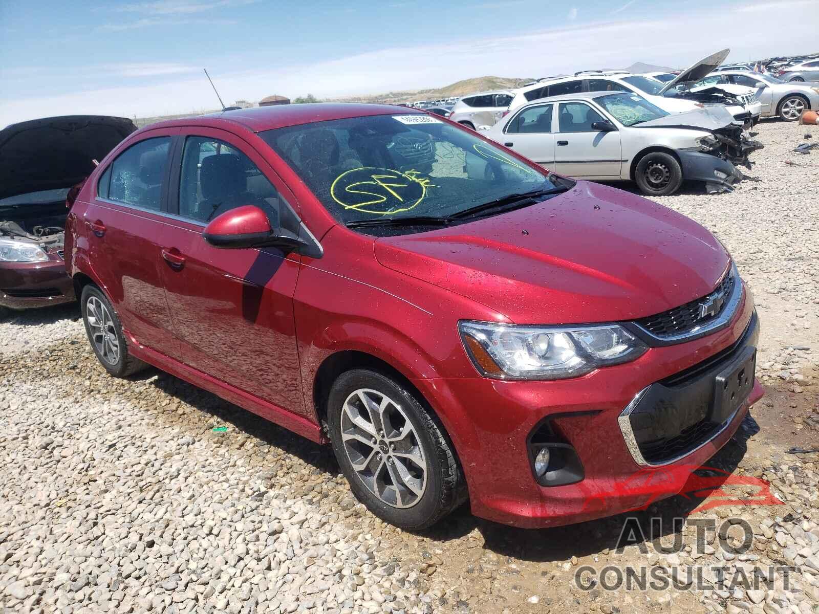 CHEVROLET SONIC 2018 - 1G1JD5SG7J4109915