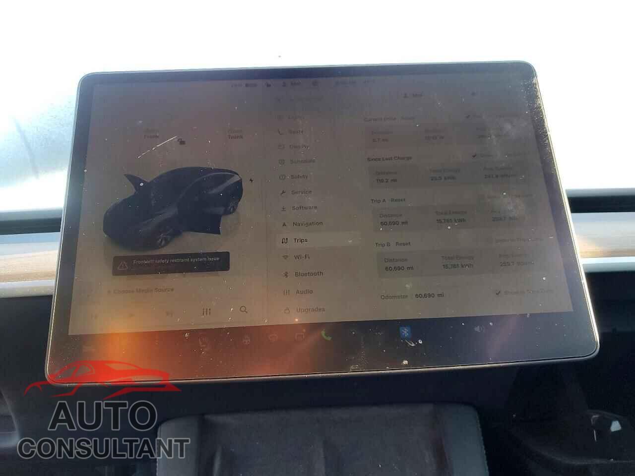TESLA MODEL Y 2024 - 7SAYGDEE7RF013565