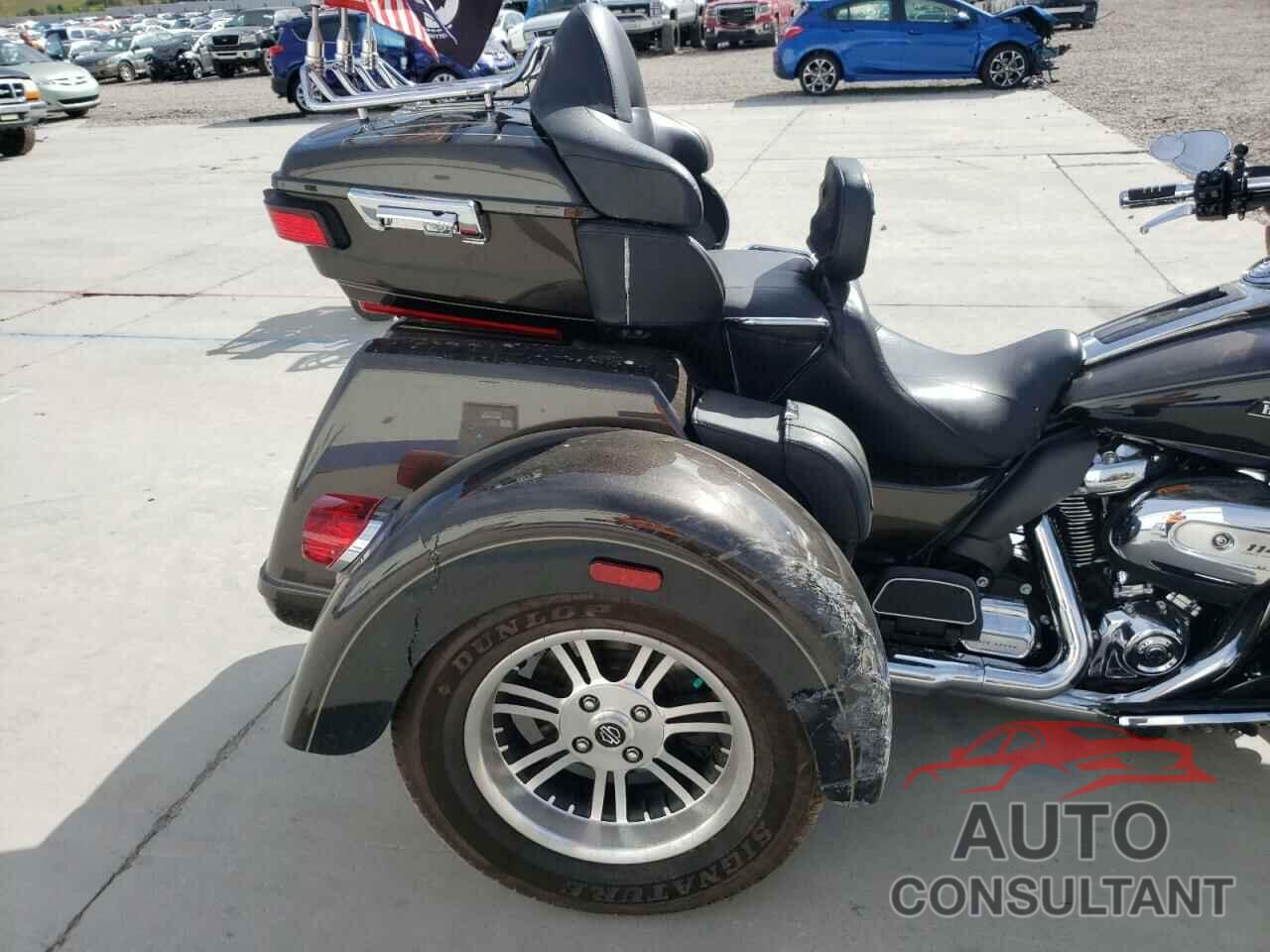 HARLEY-DAVIDSON FL 2020 - 1HD1MAF10LB850345