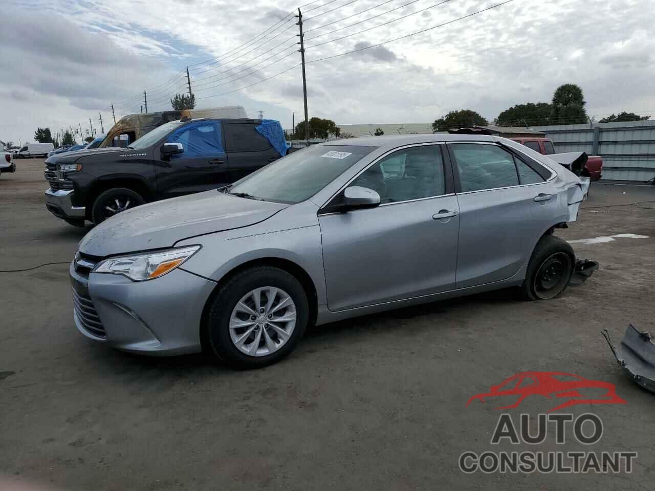 TOYOTA CAMRY 2016 - 4T4BF1FK4GR549629
