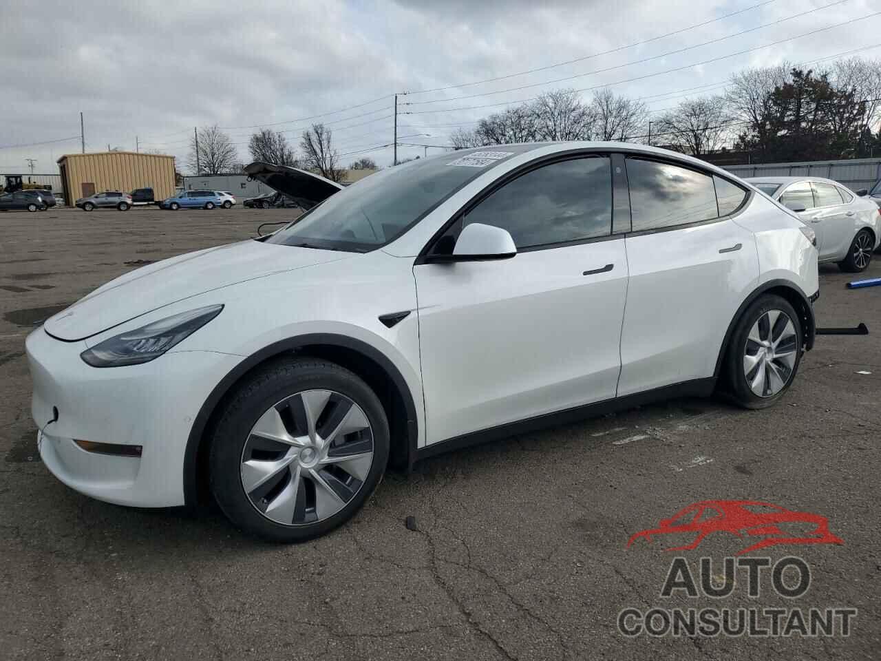 TESLA MODEL Y 2021 - 5YJYGAEE5MF148810