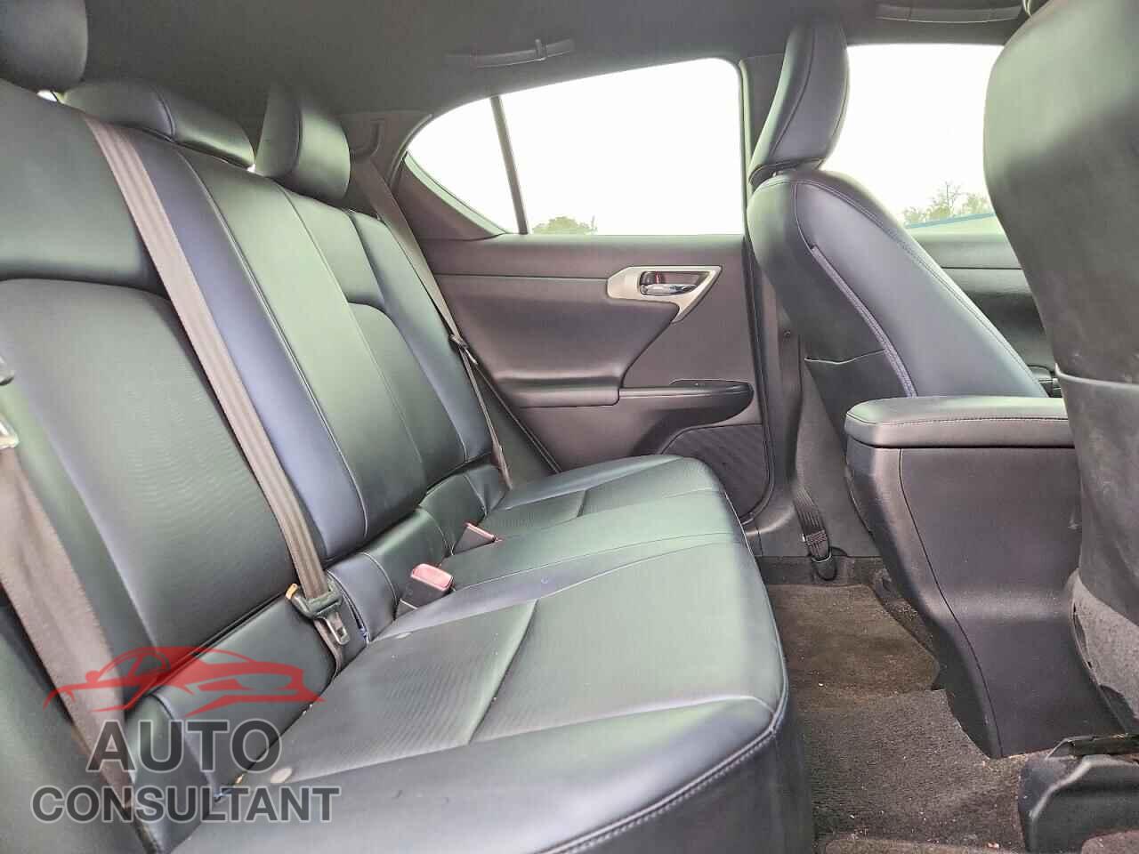 LEXUS CT 200 2012 - JTHKD5BH2C2050788