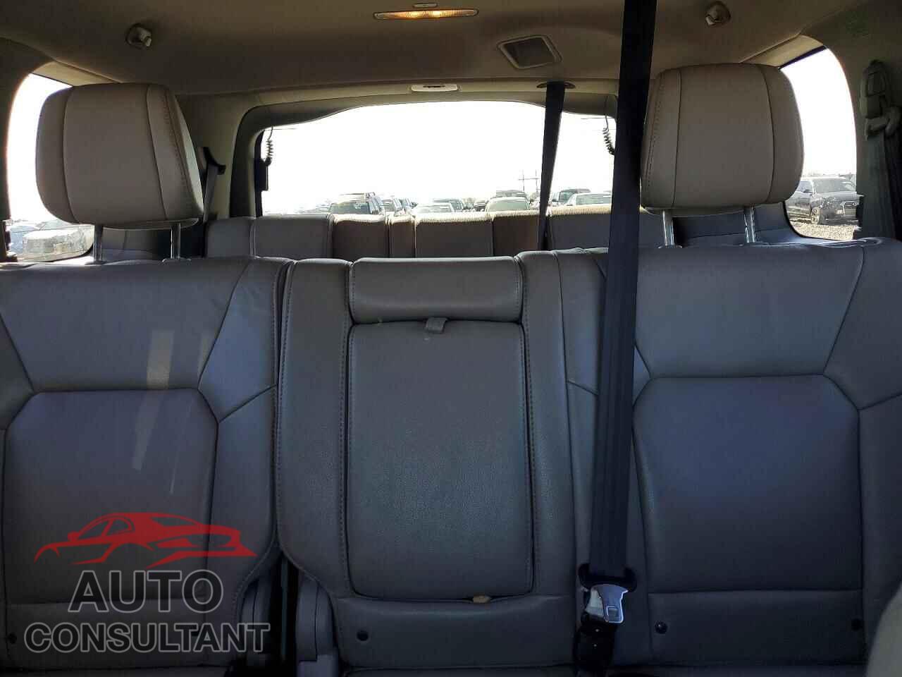 HONDA PILOT 2013 - 5FNYF4H57DB001341