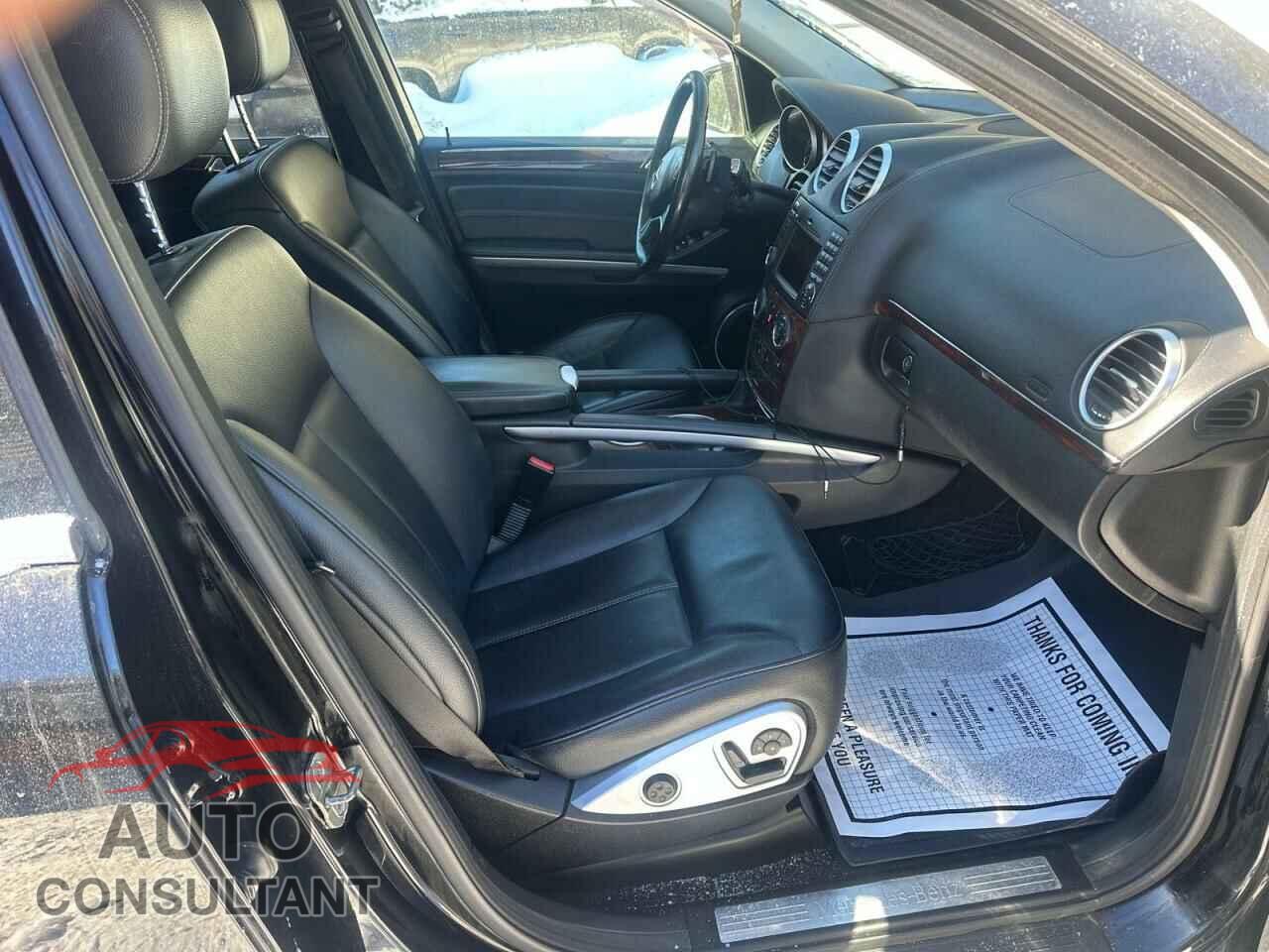 MERCEDES-BENZ GL-CLASS 2011 - 4JGBF2FE3BA671029