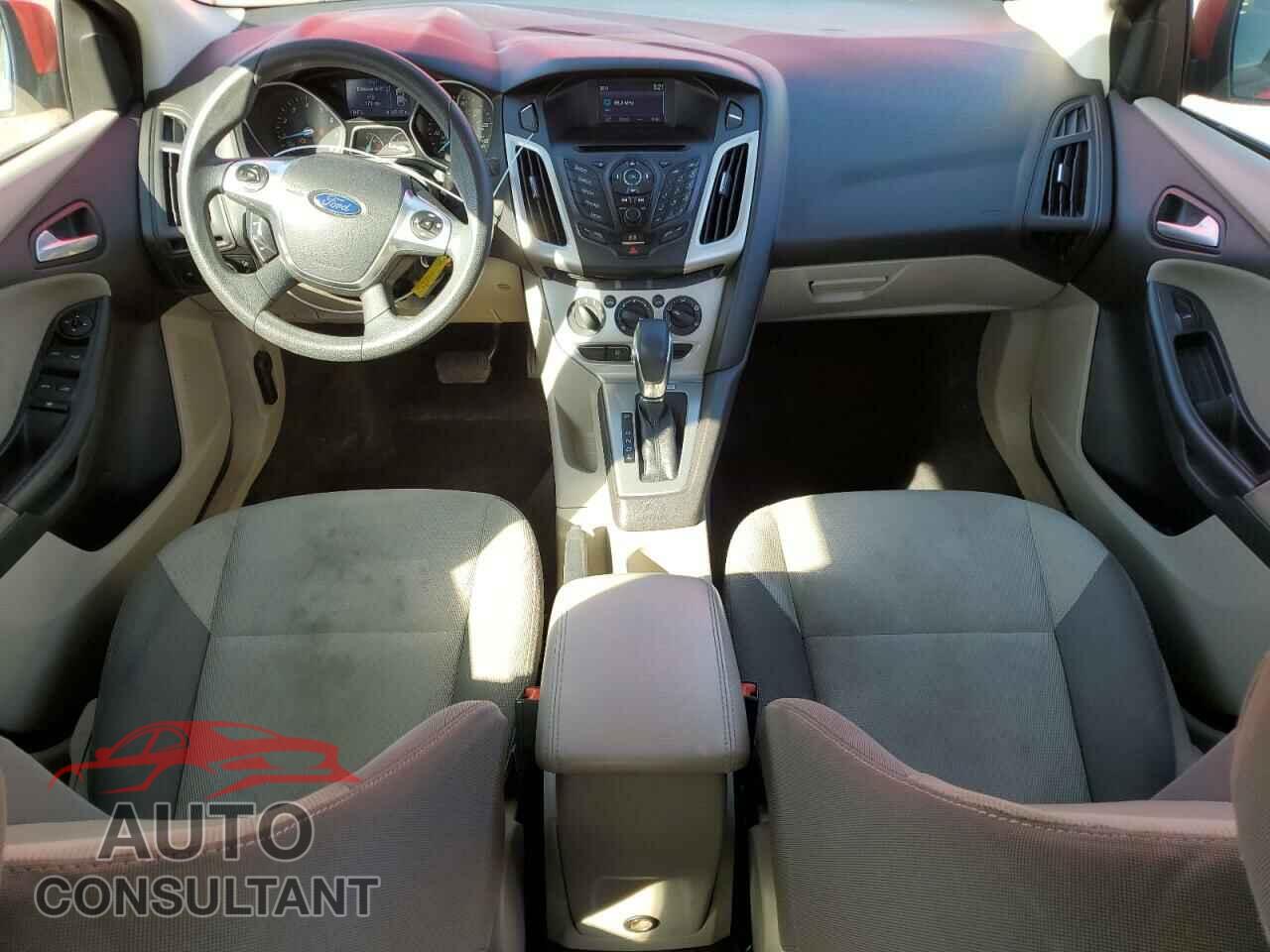 FORD FOCUS 2014 - 1FADP3F28EL246815