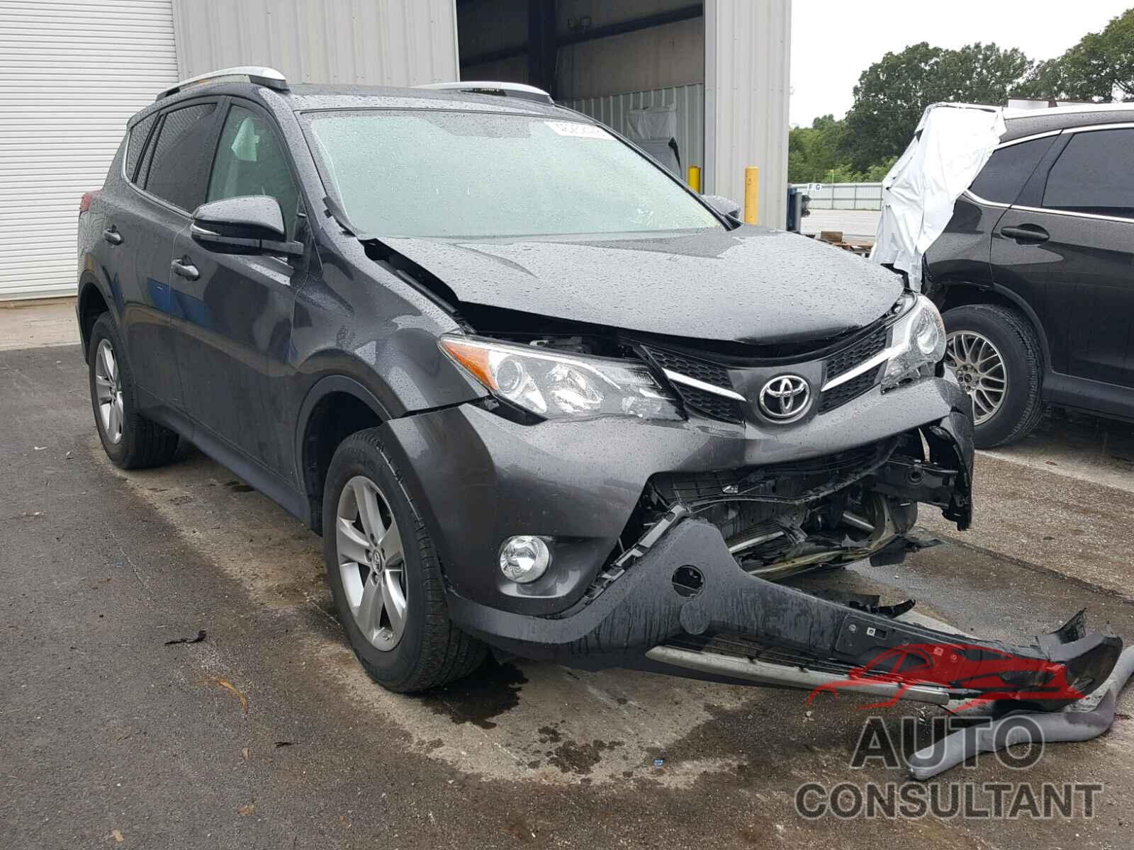 TOYOTA RAV4 XLE 2015 - 2T3RFREV8FW234552