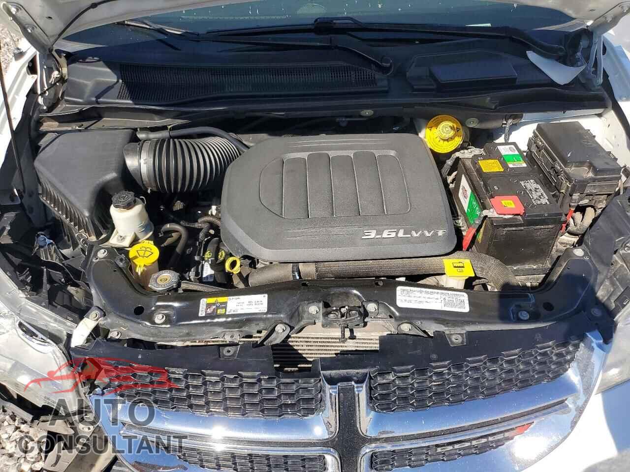 DODGE CARAVAN 2015 - 2C4RDGCG5FR548233