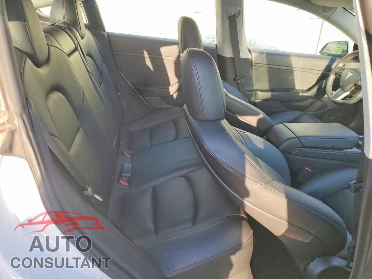 TESLA MODEL 3 2021 - 5YJ3E1EA4MF921473
