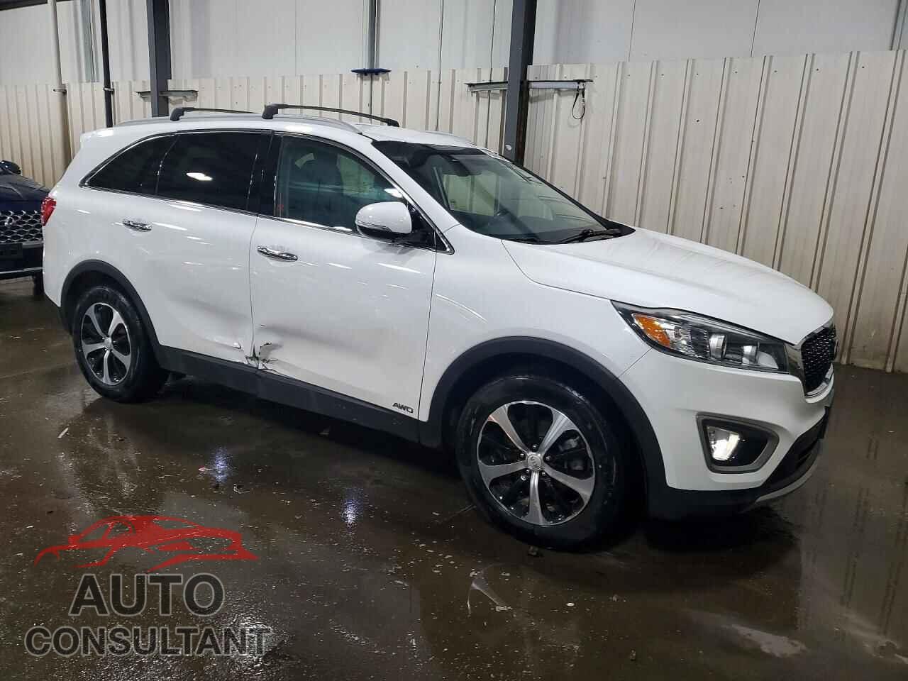 KIA SORENTO 2016 - 5XYPHDA13GG022763