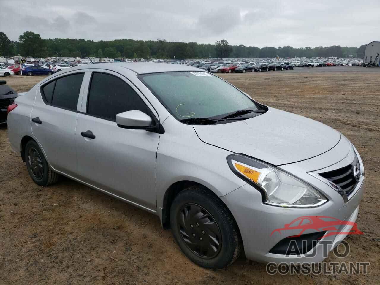 NISSAN VERSA 2019 - 3N1CN7AP7KL804405