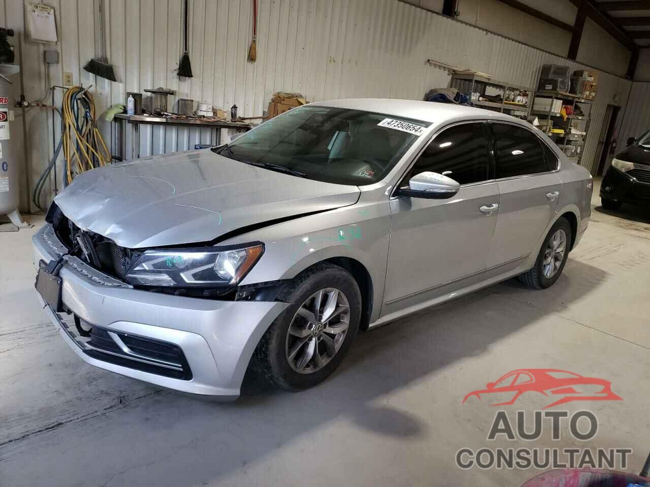 VOLKSWAGEN PASSAT 2017 - 1VWAT7A35HC079105