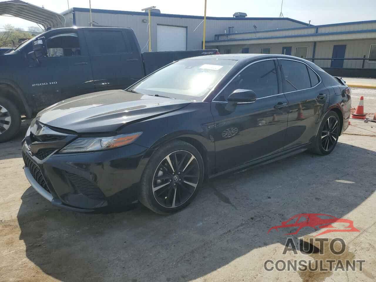 TOYOTA CAMRY 2018 - 4T1B61HK7JU037281