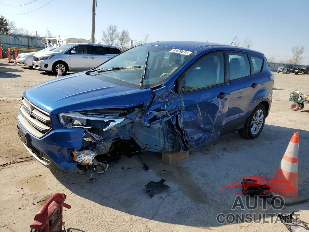 FORD ESCAPE 2017 - 1FMCU0F7XHUC01331