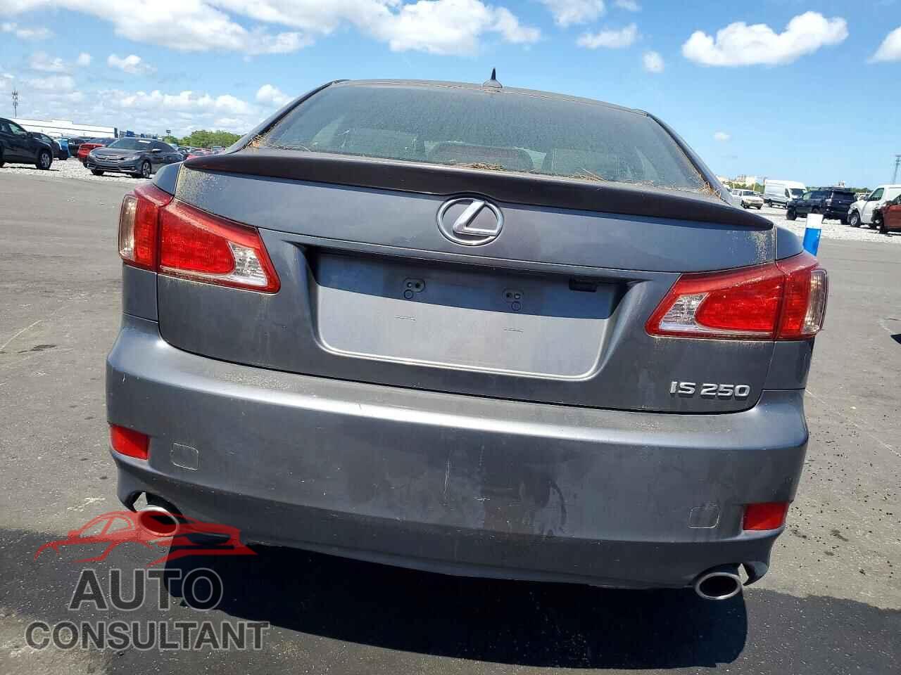 LEXUS IS 2012 - JTHBF5C25C5178445