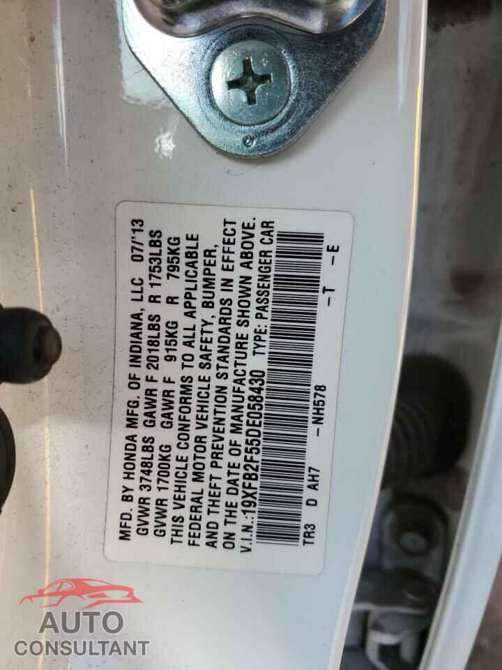 HONDA CIVIC 2013 - 19XFB2F55DE058430
