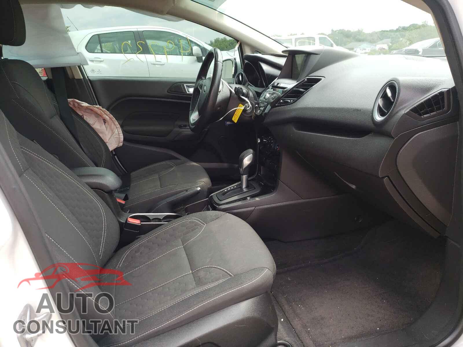 FORD FIESTA 2016 - 3FADP4EJ4GM170347