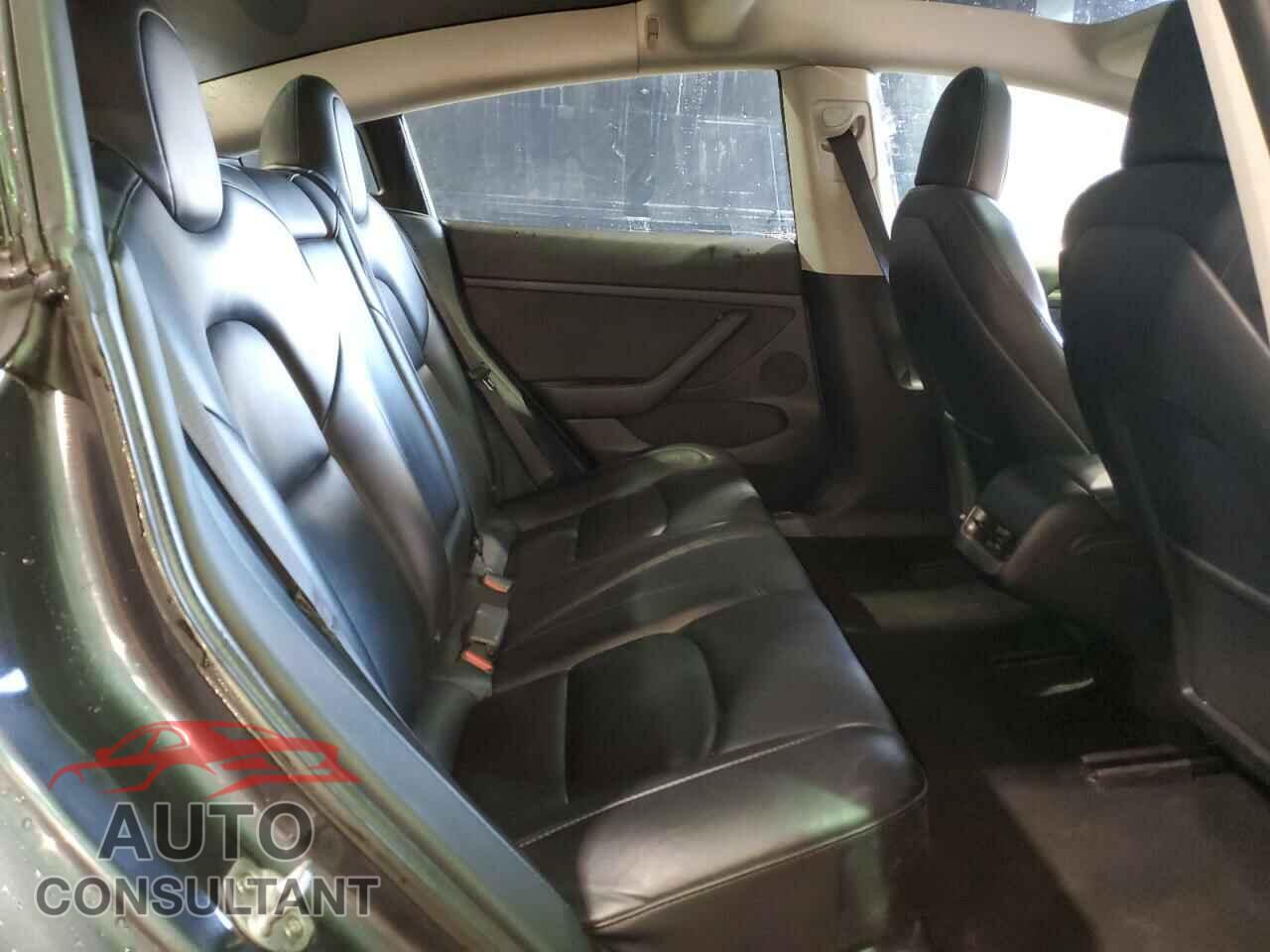 TESLA MODEL 3 2022 - 5YJ3E1EA4NF289219