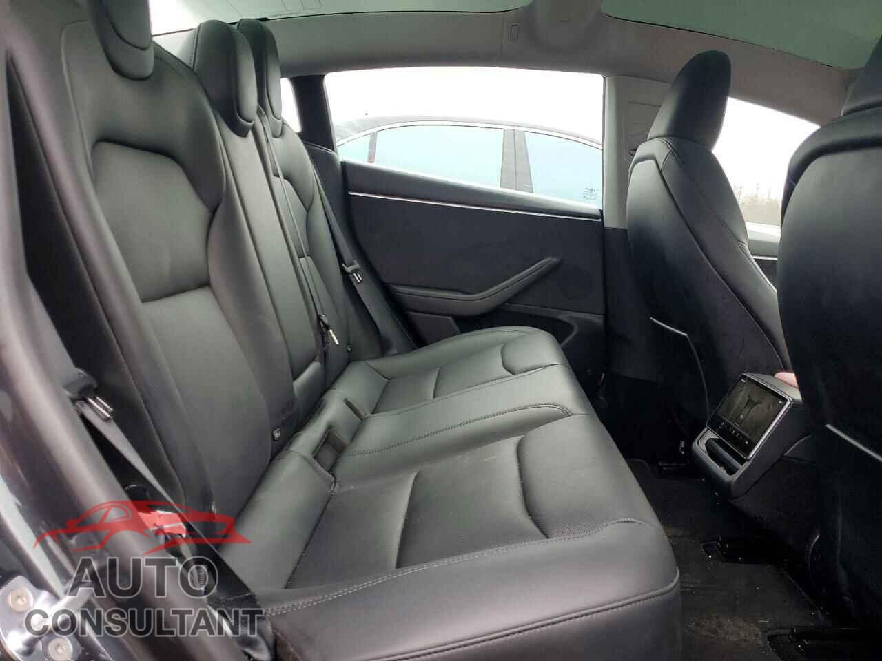 TESLA MODEL 3 2025 - 5YJ3E1EBXSF060306