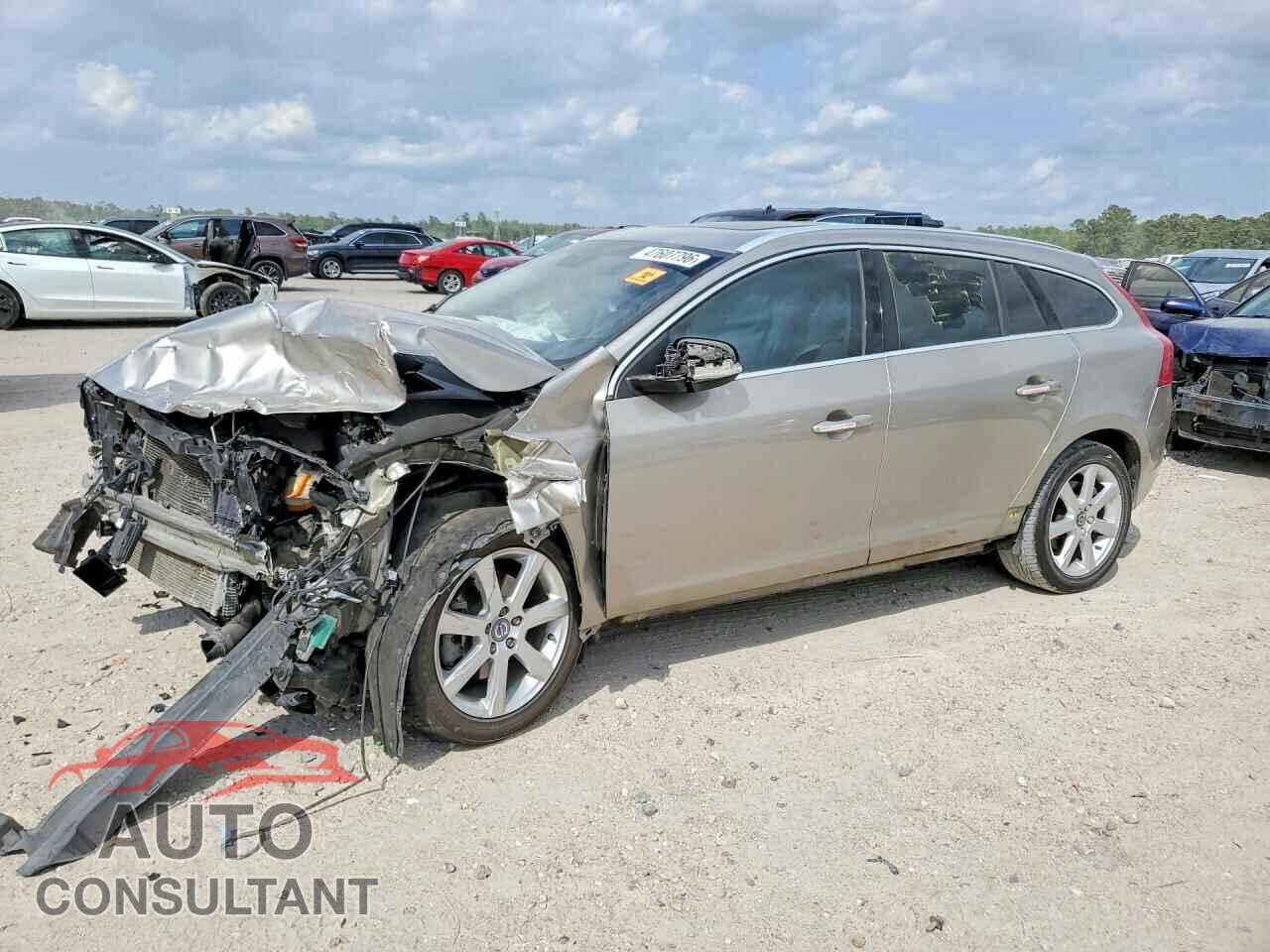 VOLVO V60 2016 - YV140MEM4G1304077