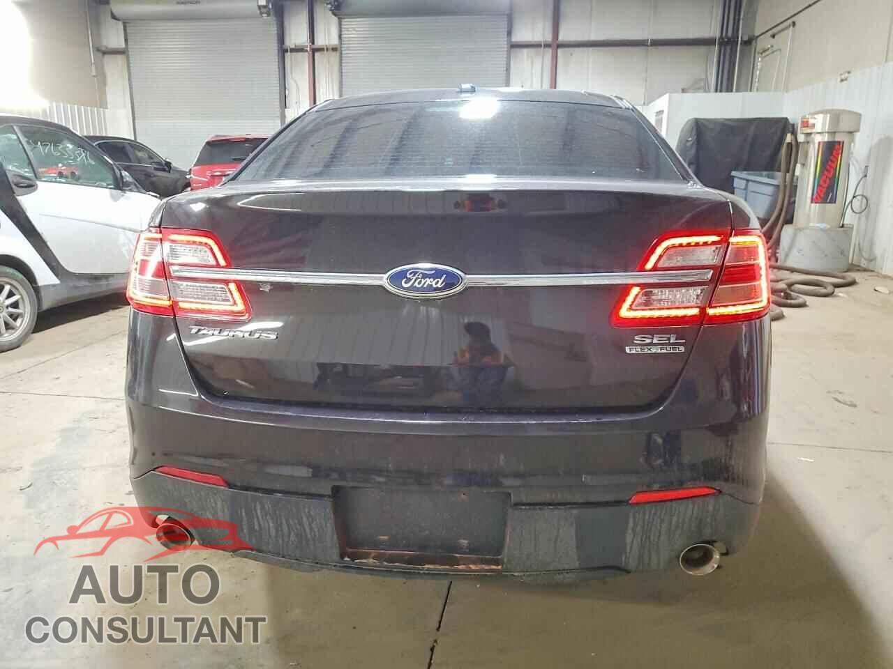FORD TAURUS 2014 - 1FAHP2E82EG133775