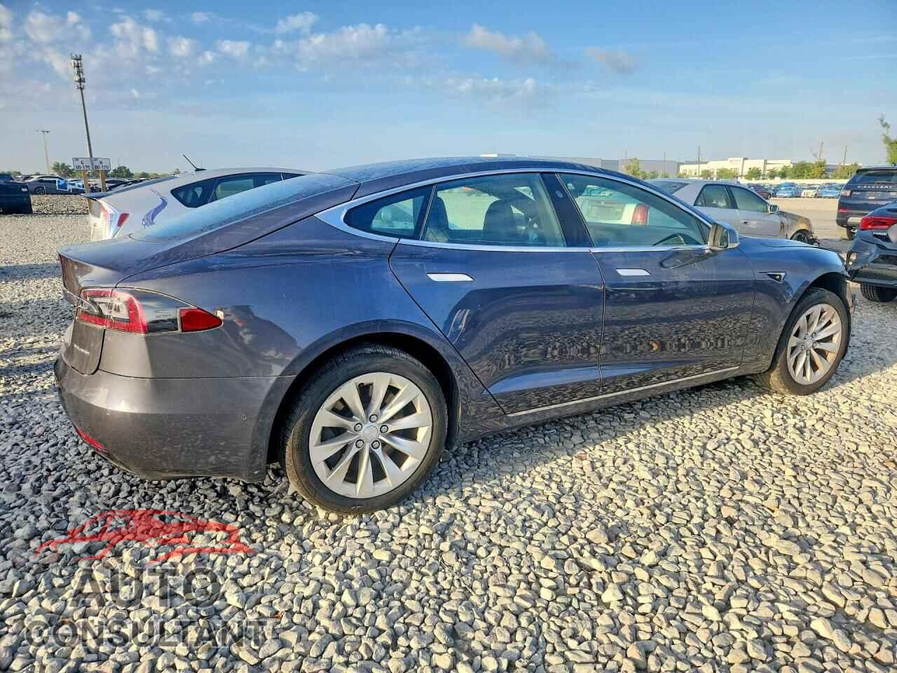 TESLA MODEL S 2020 - 5YJSA1E22LF352248