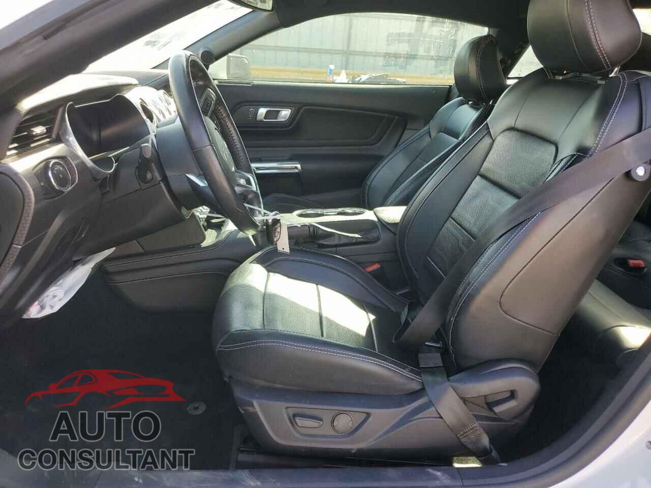 FORD MUSTANG 2020 - 1FA6P8CF6L5108186
