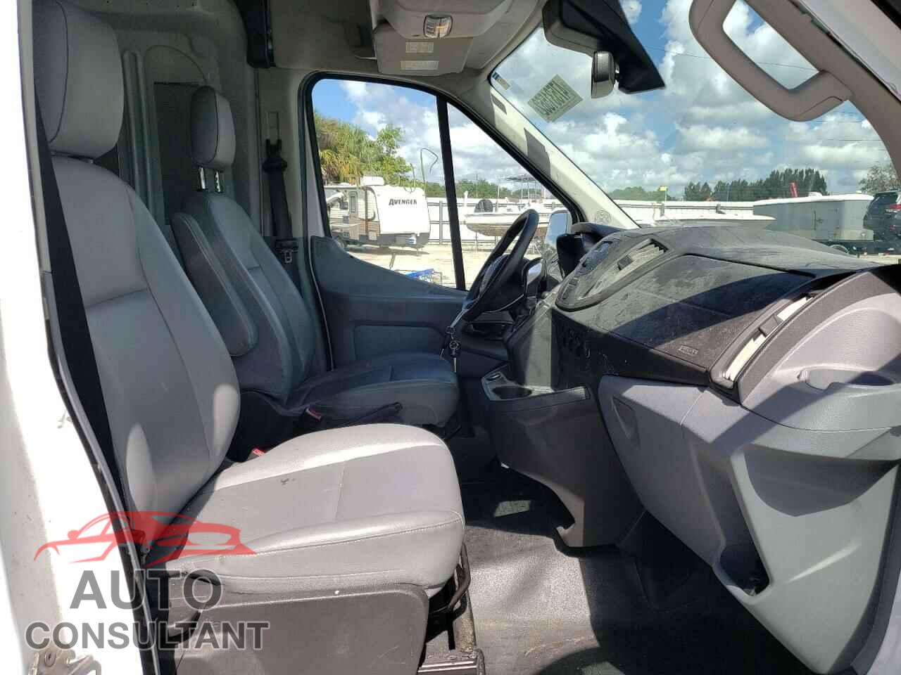 FORD TRANSIT CO 2017 - 1FTYE2CM3HKB53017