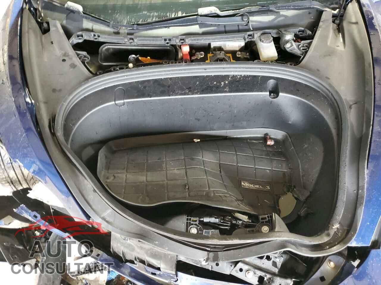 TESLA MODEL 3 2018 - 5YJ3E1EBXJF064581