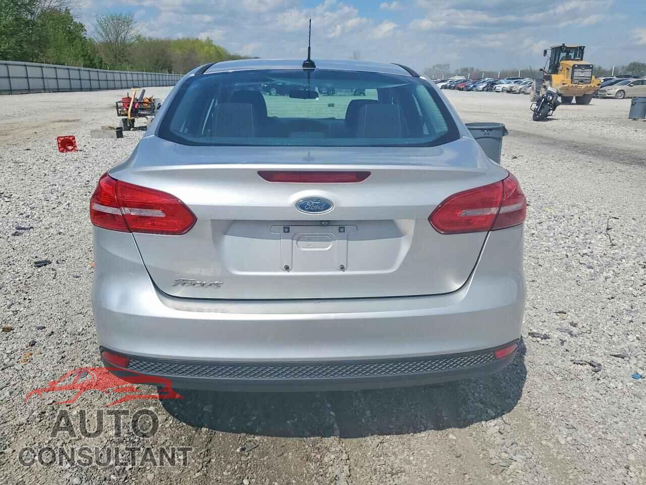 FORD FOCUS 2017 - 1FADP3E28HL229759