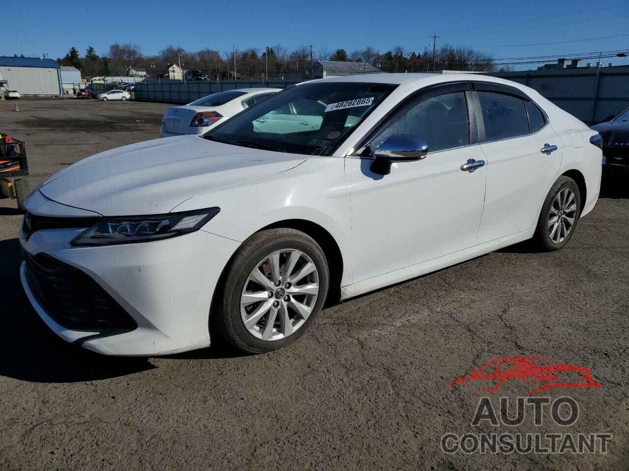 TOYOTA CAMRY 2018 - 4T1B11HK6JU655867