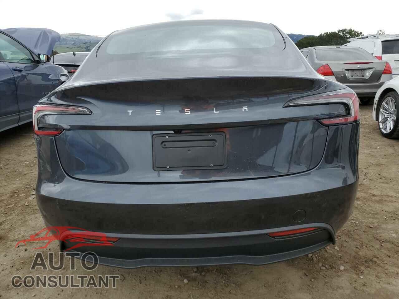 TESLA MODEL 3 2025 - 5YJ3E1EA2SF962214