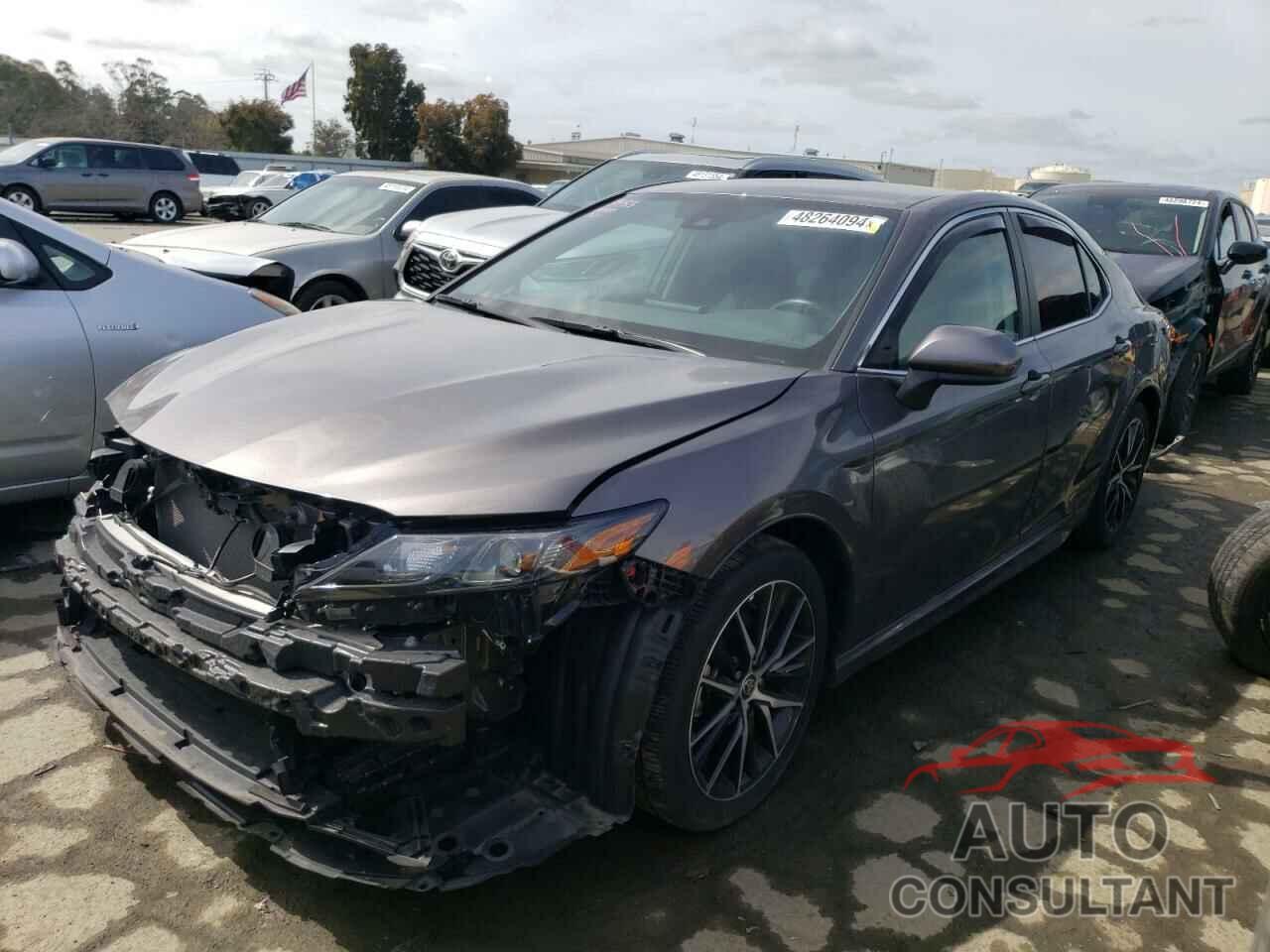 TOYOTA CAMRY 2021 - 4T1G11AK4MU519483