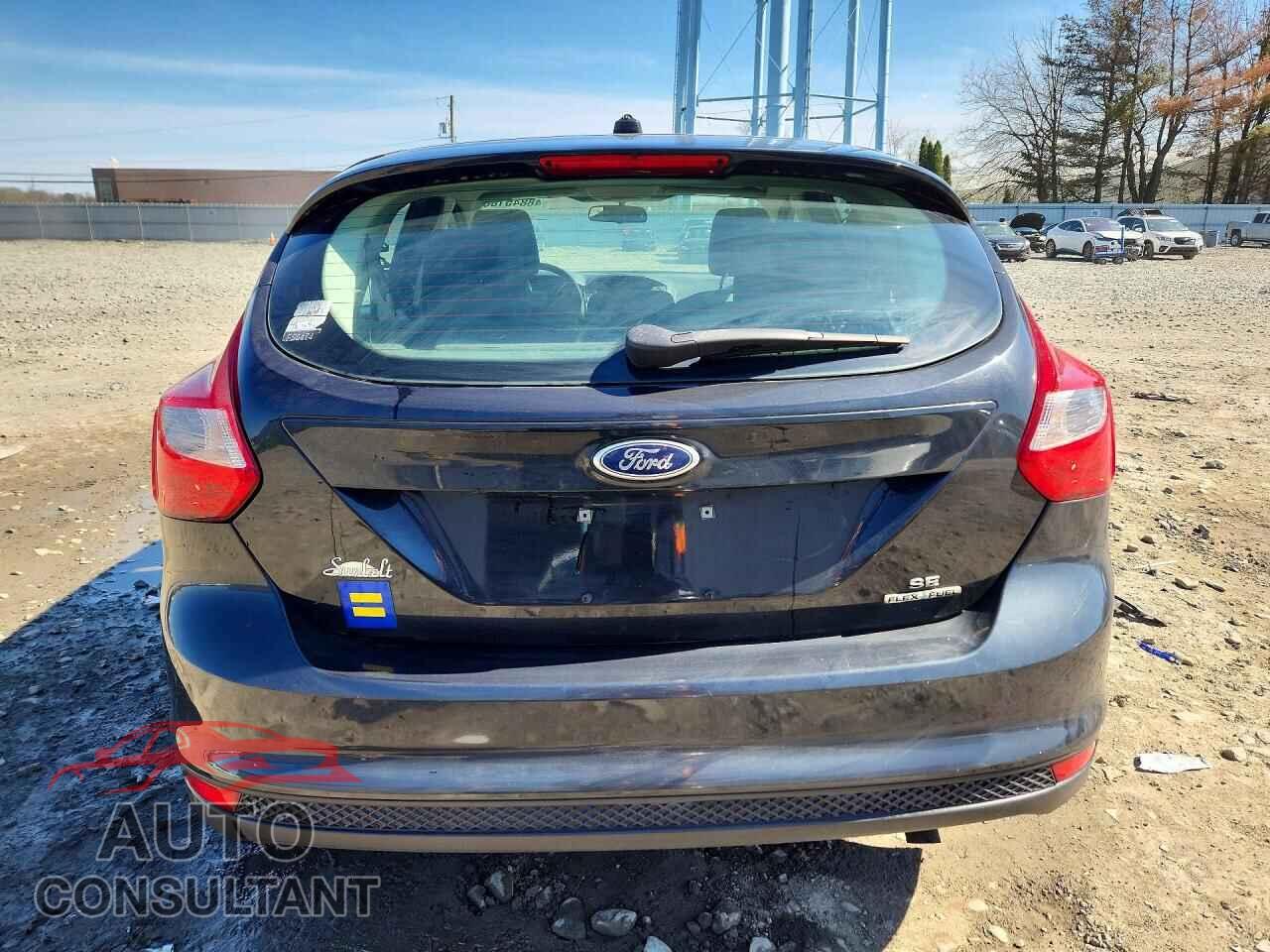 FORD FOCUS 2012 - 1FAHP3K2XCL365597