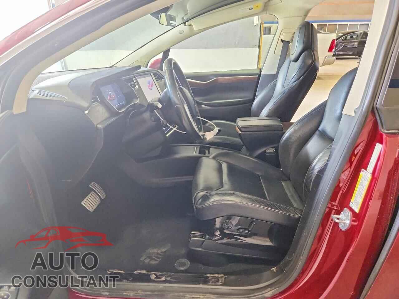 TESLA MODEL X 2016 - 5YJXCAE44GFF00068