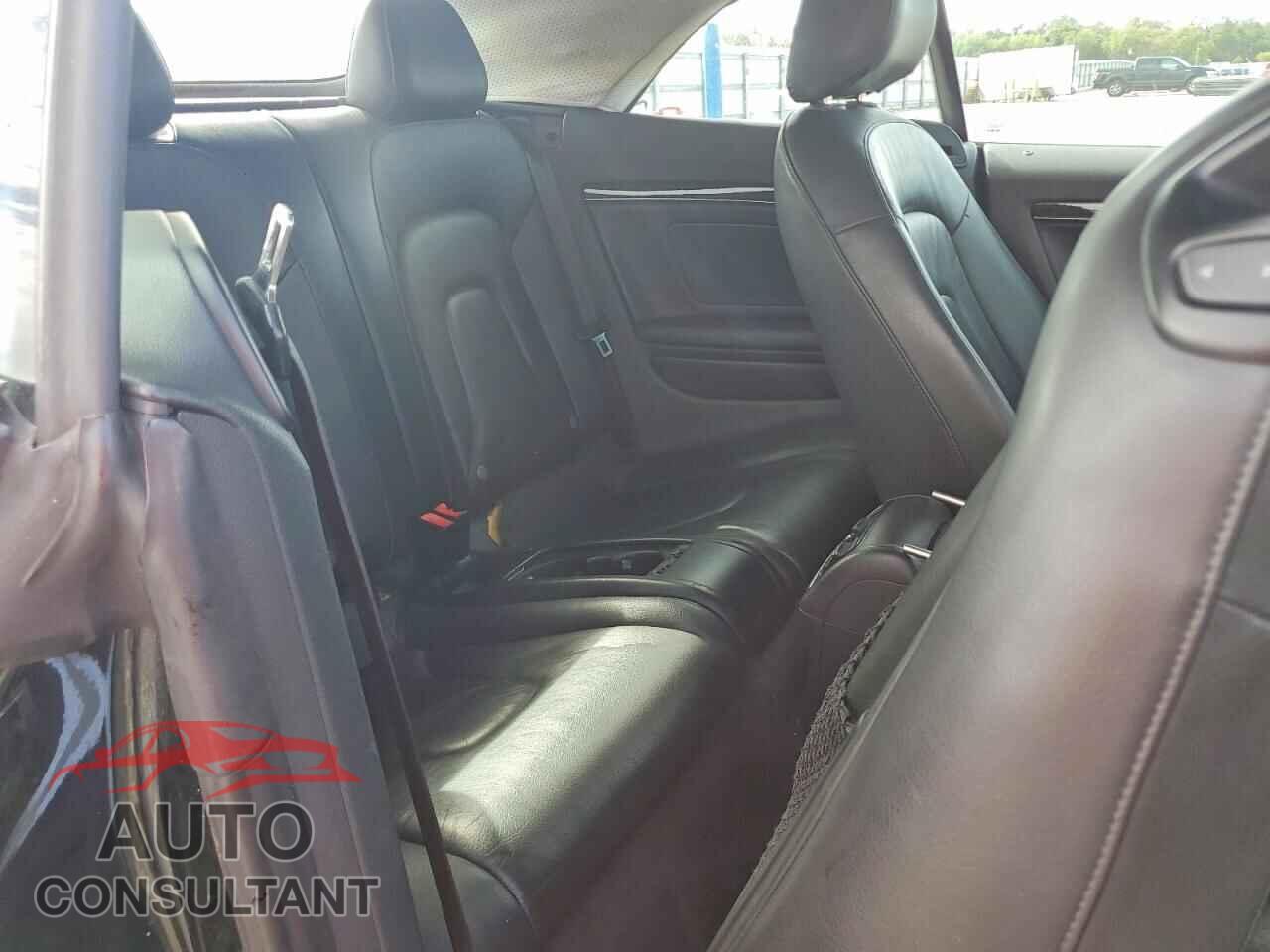 AUDI A5 2012 - WAULFAFH7CN000516
