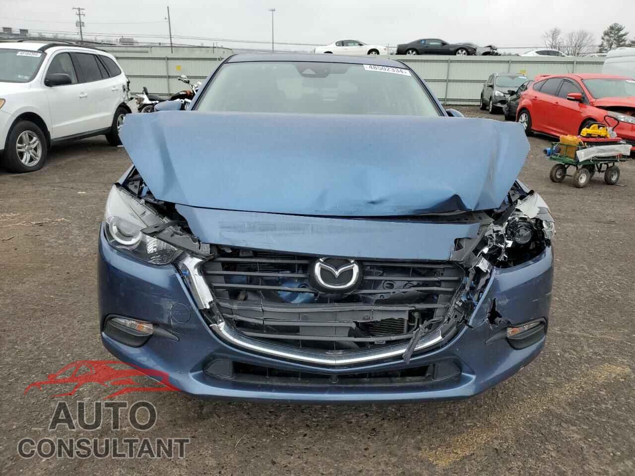 MAZDA 3 2018 - 3MZBN1L32JM268873