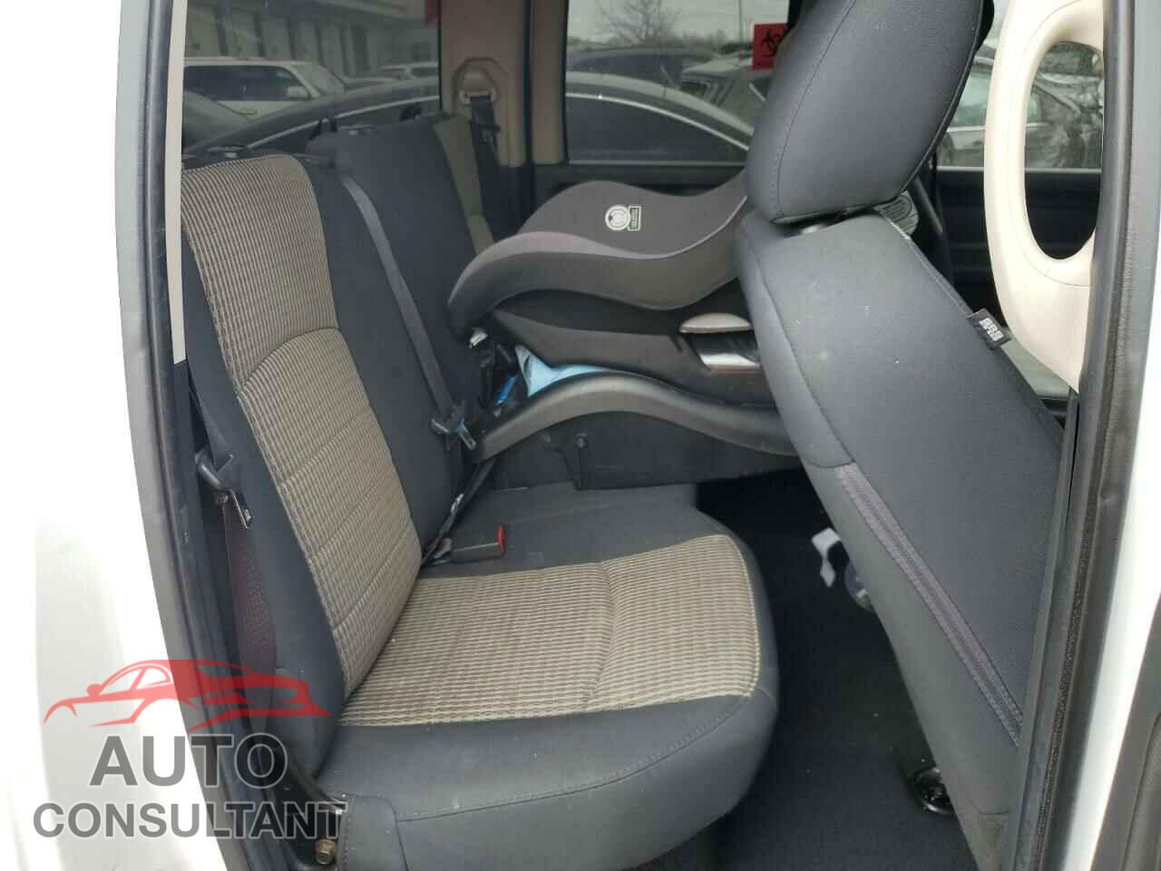 DODGE RAM 1500 2012 - 1C6RD6FT3CS333390