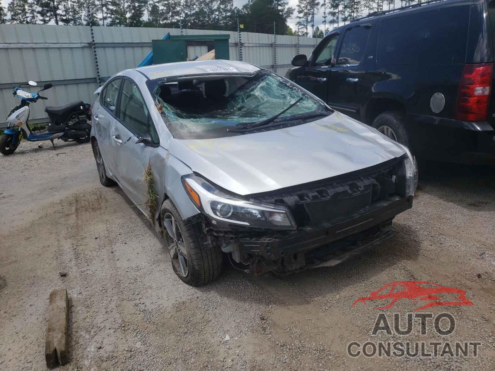 KIA FORTE 2018 - 3KPFL4A75JE196112