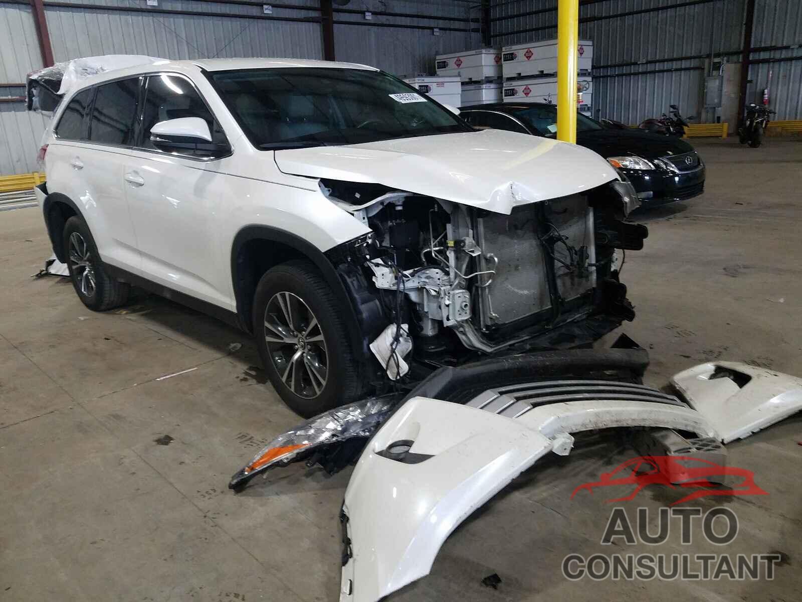 TOYOTA HIGHLANDER 2019 - 5TDZZRFH3KS295481